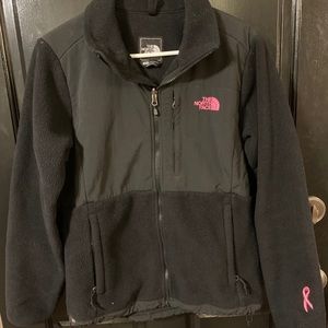 Gently used north face jacket💕